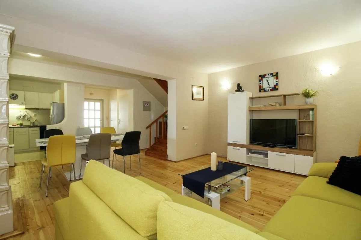 Casa Parenzana In Porec - Haus Fuer 7-9 Personen 別荘