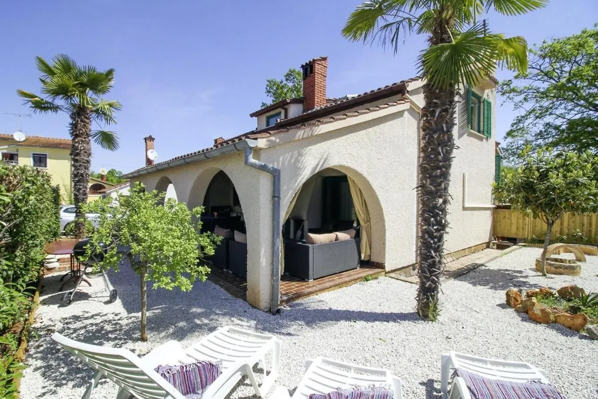 Holiday home Casa Parenzana In Porec - Haus Fuer 7-9 Personen