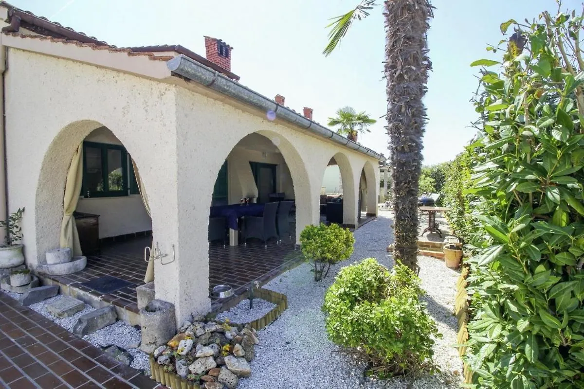 Casa Parenzana In Porec - Haus Fuer 7-9 Personen Holiday home